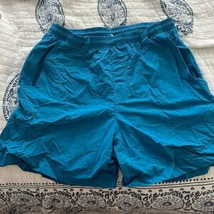M Columbia PFG shorts